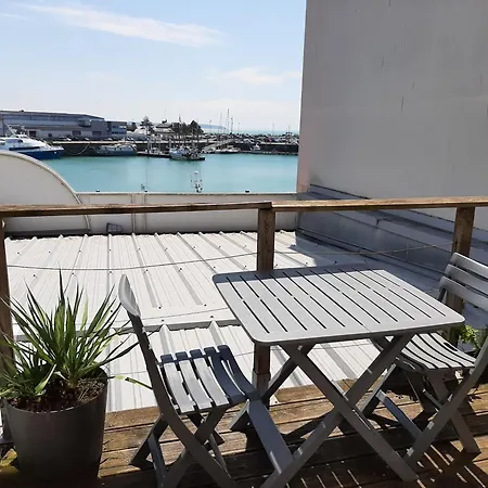 Apartman La *