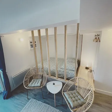 Apartment La